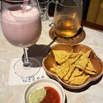 喫茶&BAR ねこと白鳥 - 