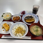 中央市場食堂 - 料理写真:@880円