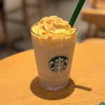 スターバックスコーヒー - ドリンク写真:シュークリームフラペチーノ　700円