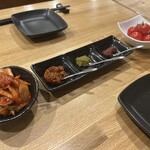 肉山 - 薬味　突き出し
