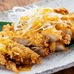 【人気第2位】でっかい鶏唐！ジューシー揚げ～塩にんにくソース～