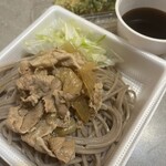 なぜ蕎麦にラー油を入れるのか。 - 料理写真: