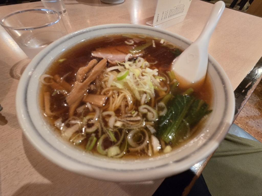 栄 屋 ミルク ホール