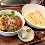 手打ちうどん　 いしづか - 牛肉つけ汁（小でもまぁまぁの量）