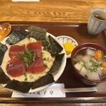 丸子亭 - まぐろ・山かけとろろ丼