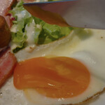 THE CITY BAKERY NEW YORK GRILL - 
