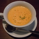 ラ・キュイジーヌ・ド　ウオタマ - 人参のポタージュ♪2015年2月のスープ♪しっかりと人参の味のするスープで美味しい(≧▽≦)♪