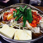 たつ屋 - ホルモン鍋