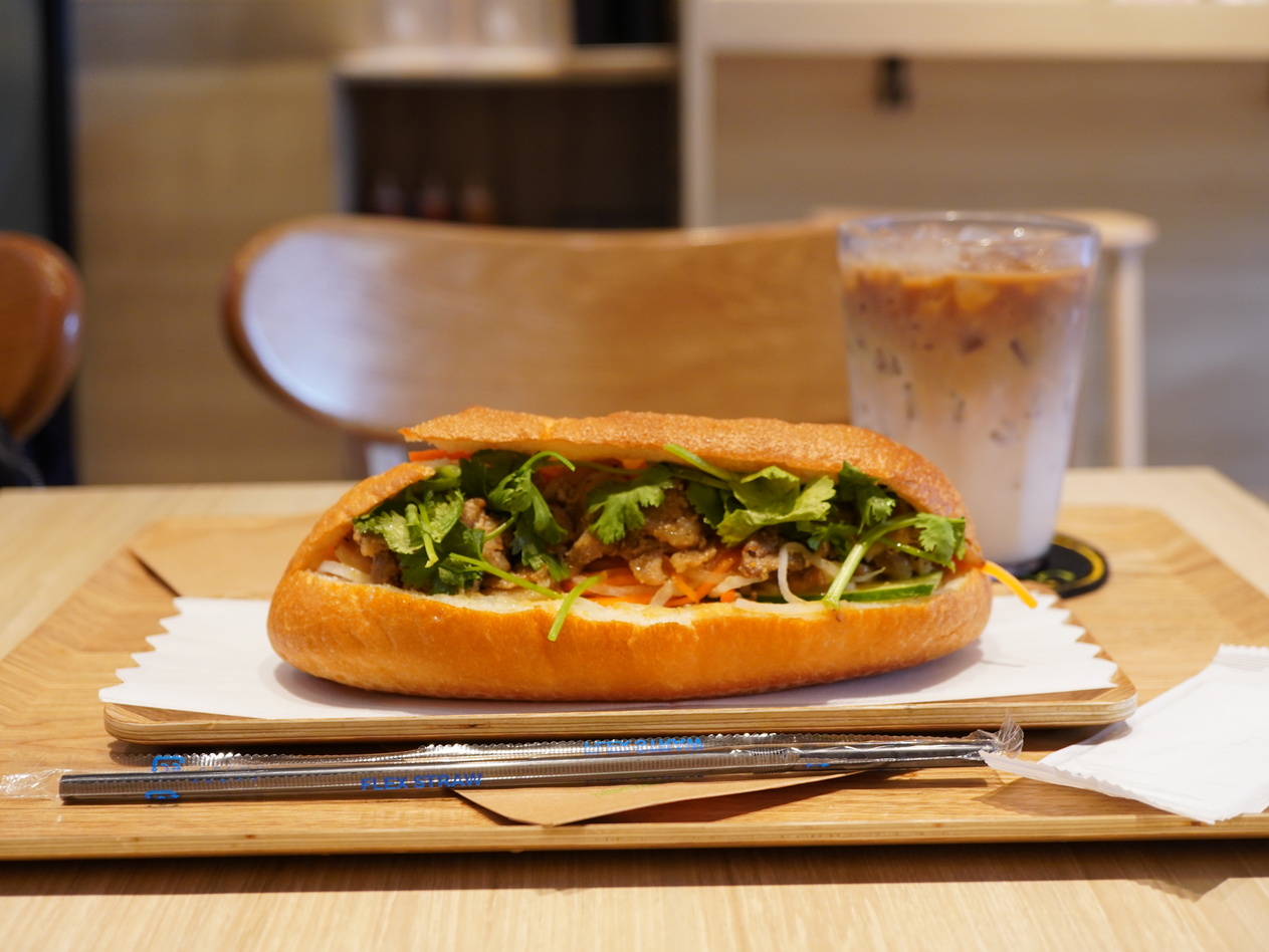 写真 : バインミーシンチャオ 大久保店 （BÁNH Mì XIN CHÁO） - 大久保