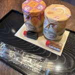 日光ぷりん亭 - 料理写真:【日光クラシカルプリン（左）、ゆばプリン（右）】