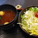 レストラン 牛石 - それのサラダと赤だし