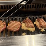すすきの焼肉きらく - 