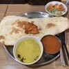 サンライズ アジアンダイニング&バー - Cセット(チキングリーンカレー、スパイストマトチキンカレー)