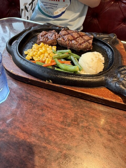 ステーキハウス88 北谷店 （STEAKHOUSE 88） - 北谷町/ステーキ | 食べログ