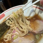麺壱 吉兆 - 青竹平打ちのぷるしこ麺。
