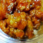 韓美膳DELI - ヤンニョムチキン／オリジナルソース 777円