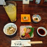 ごはんとお酒　なが坂 - 追加の刺身とおつまみ二品。厚揚げと鯛の酒盗。