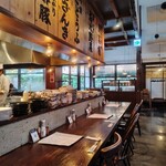 ごはんとお酒　なが坂 - カウンター。