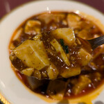 創作料理 YAESU BISTRO - 四川麻婆豆腐（赤）；アップ