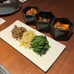 蕃 YORONIKU - 