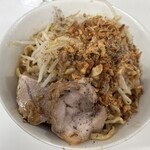 ラーメン荘 歴史を刻め - 料理写真: