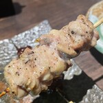 炭火焼鳥 西田屋 - せせり(塩)(286円)