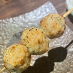 炭火焼鳥 西田屋 - つくね(塩)(286円)