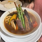 カリーサボイ - 友人女性は野菜カリー