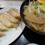 吉祥川府 - ラーメン餃子定食