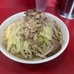 ラーメン二郎 - 小ラーメン（800円）野菜ニンニク脂増し