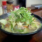 大和食堂 - 野菜そば（800円）我ながらワンパターンですが、ノスタル系の宮古島食堂では一番家間違いないメニューと確信しています。このビジュアルが愛しいです。