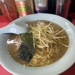 ラーメンショップ - 料理写真:ネギラーメン中盛り　900円