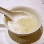 福臨門魚翅海鮮酒家 - ツベメの巣ココナッツミルク１／３