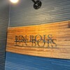UN BOIS - 