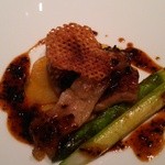 代官山ASO チェレステ - フォアグラのソテー トリュフソース
      焼き林檎とじゃが芋ガレット添え