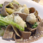 アルティスタ， - そば粉のパスタ　ちりめんキャベツとタレージョ