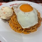 スパゲッティーのパンチョ - ナポリタン 大 ＋目玉焼き＆ポテトサラダ