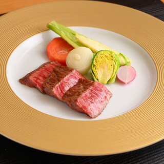 和と洋が調和した、心なごむひと皿をご提供しています。