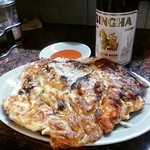 タイ家庭料理 メー・トンロー - タイの牡蛎のお好み焼きみたいなやつ