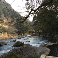 妙見石原荘 食菜石蔵 - 川沿いの混浴露天風呂