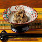 糸ぐるま - 料理写真:どぅるわかしー　～田芋・田芋の茎・シイタケ・きくらげ・豚肉・かまぼこを炒め煮した料理