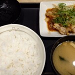 松屋 - 鶏のバター醤油炒め定食（ライス特盛）：¥910