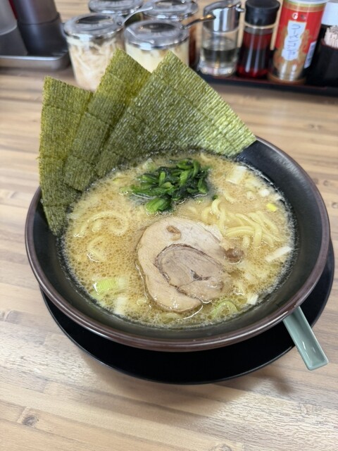 横浜家系ラーメン 一門家 東温店 - 牛渕団地前/ラーメン | 食べログ