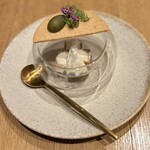 352452851 - チーズ工房千の竹炭シリーズと越田商店の鯖、そしてポルボロン 下にはブラッドオレンジのジャム  ポルボロンの上のオリーブみたいな実、なんて言ったかなあ…