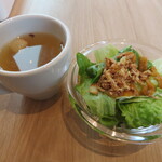 cafe Relieve - 料理写真:サラダとスープセット