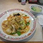 餃子の王将 - 中華飯（540円）