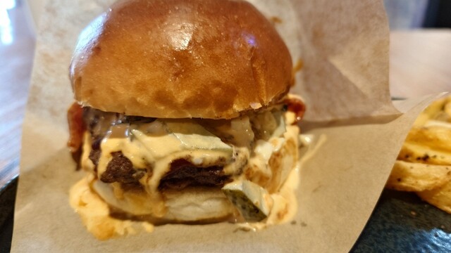 BROS.BURGER - 守口/ハンバーガー | 食べログ