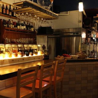 大人のカジュアルレストラン