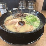 元祖博多 中洲屋台ラーメン 一竜 - 料理写真: