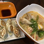 和牛骨麻辣烫 - 